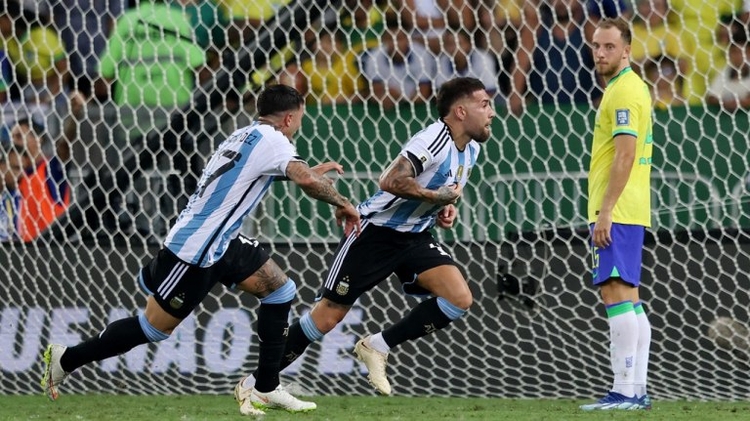 img of Argentina rompe el invicto de Brasil en eliminatorias