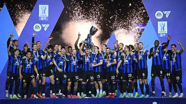 img of Lautaro le da la Supercopa Italiana al Inter