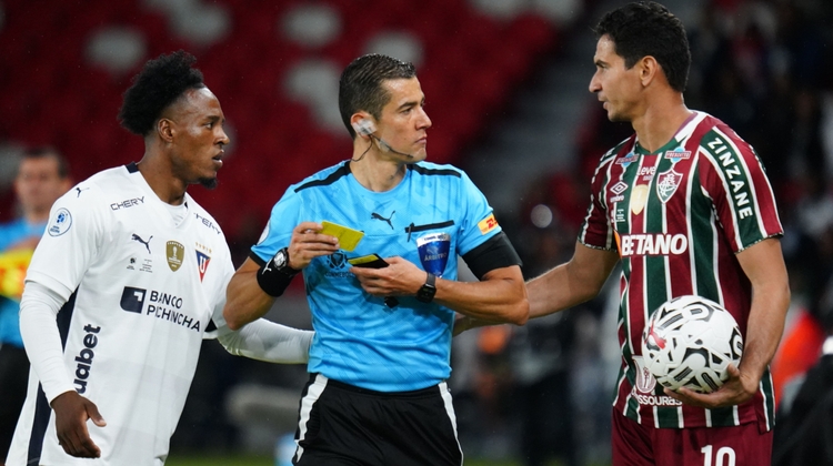 img of La batalla por la gloria: Fluminense contra Liga de Quito en la final de la Recopa Sudamericana 2024